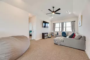 561 Randys Wy, Pilot Point, TX 76258 - Photo 20