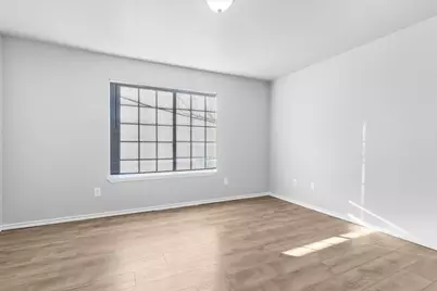 1922 Saint Louis Avenue, Fort Worth, TX 76110 - Photo 6