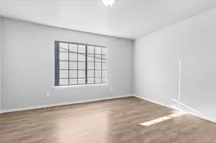 1922 St Louis Ave, Fort Worth, TX 76110 - Photo 6