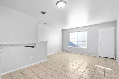 1922 Saint Louis Avenue, Fort Worth, TX 76110 - Photo 2