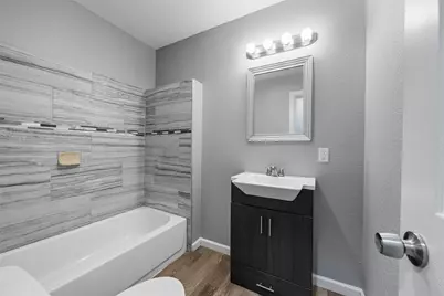 117 W Craven Avenue, Lacy Lakeview, TX 76705 - Photo 12