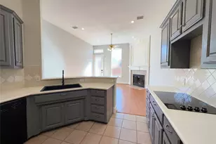 8112 Sycamore Dr, Irving, TX 75063 - Photo 2