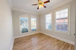 8112 Sycamore Dr, Irving, TX 75063 - Photo 20