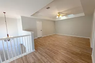 8112 Sycamore Dr, Irving, TX 75063 - Photo 22