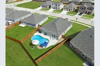 1916 Winding Creek Way, Denton, TX 76208 - Photo 4