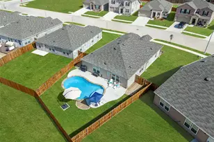 1916 Winding Crk Wy, Denton, TX 76208 - Photo 4