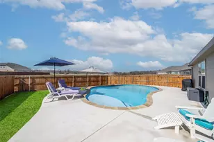 1916 Winding Crk Wy, Denton, TX 76208 - Photo 2