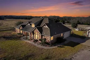 2611 Lonesome Dove, Farmersville, TX 75442 - Photo 2