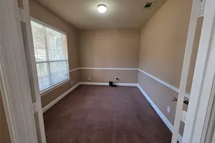 1522 Avenue E, Grand Prairie, TX 75051 - Photo 4