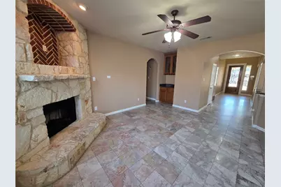 1522 Avenue E, Grand Prairie, TX 75051 - Photo 12