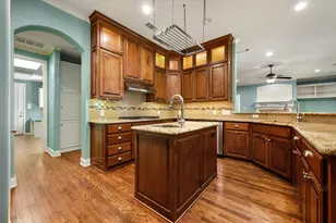 1902 Melbourne Dr, Pantego, TX 76013 - Photo 12