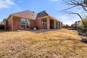 1902 Melbourne Dr, Pantego, TX 76013 - Photo 38