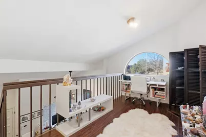 527 Ranch Trail #149, Irving, TX 75063 - Photo 10