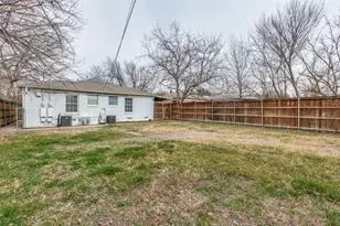 7909 Wanebe Dr, Dallas, TX 75235 - Photo 24