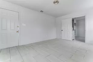 7909 Wanebe Dr, Dallas, TX 75235 - Photo 18