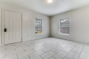 7909 Wanebe Dr, Dallas, TX 75235 - Photo 4