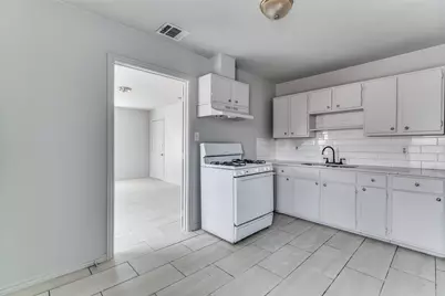 7909 Wanebe Drive, Dallas, TX 75235 - Photo 20