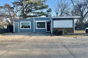 1208 E Henderson St, Cleburne, TX 76031 - Photo 1