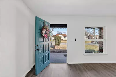 1248 E Mulkey Street, Fort Worth, TX 76104 - Photo 6