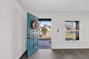 1248 E Mulkey St, Fort Worth, TX 76104 - Photo 6