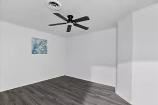 1248 E Mulkey St, Fort Worth, TX 76104 - Photo 20