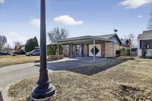 1248 E Mulkey St, Fort Worth, TX 76104 - Photo 2