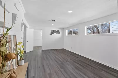 1248 E Mulkey Street, Fort Worth, TX 76104 - Photo 14