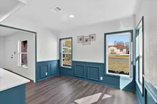 1248 E Mulkey St, Fort Worth, TX 76104 - Photo 8