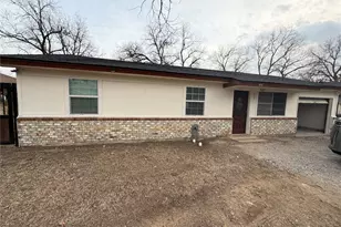 103 Myers Ave, Cleburne, TX 76033 - Photo 1