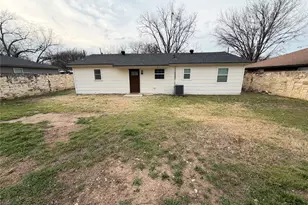 103 Myers Ave, Cleburne, TX 76033 - Photo 16