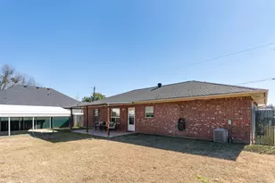 924 Guam St, Tool, TX 75143 - Photo 22