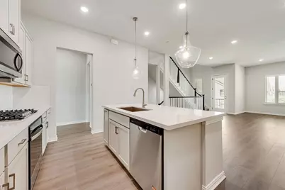 8199 Challenger Lane, Frisco, TX 75034 - Photo 2