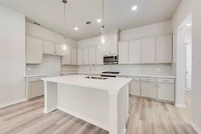 8223 Challenger Lane, Frisco, TX 75034 - Photo 4