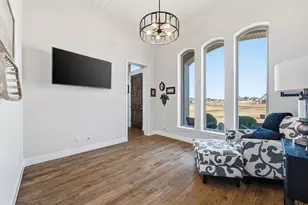 219 Columbia Ct, Springtown, TX 76082 - Photo 6