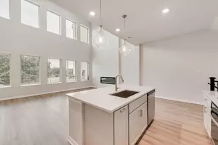 8095 Challenger Ln, Frisco, TX 75034 - Photo 6