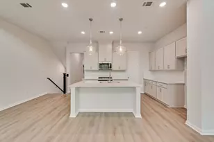 8095 Challenger Ln, Frisco, TX 75034 - Photo 2