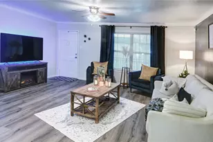 7931 Royal Ln, Dallas, TX 75230 - Photo 4