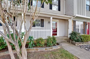 46 Abbey Rd, Euless, TX 76039 - Photo 1