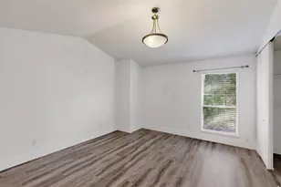 46 Abbey Rd, Euless, TX 76039 - Photo 8