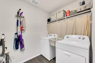 1200 Fairbanks Dr, Ennis, TX 75119 - Photo 20