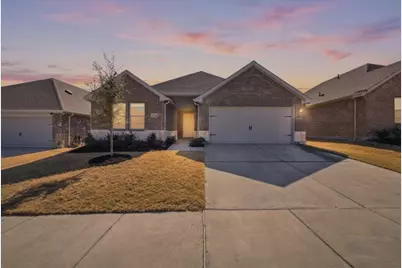 748 Soar Sky Way, Lavon, TX 75173 - Photo 2