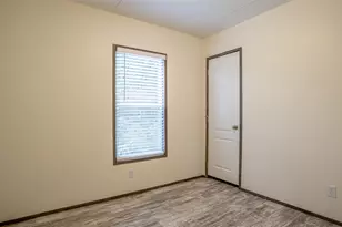 913 Bosque River Dr, Granbury, TX 76048 - Photo 28