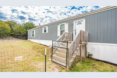 913 Bosque River Drive, Granbury, TX 76048 - Photo 8