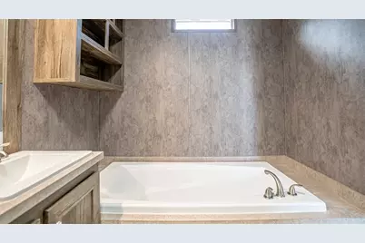 913 Bosque River Drive, Granbury, TX 76048 - Photo 24