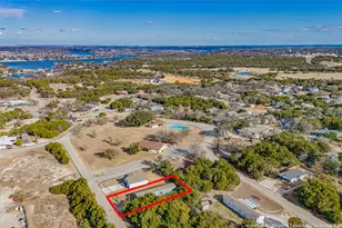 913 Bosque River Dr, Granbury, TX 76048 - Photo 38