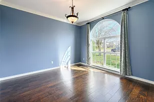 10508 Oak Creek Dr, Greenville, TX 75402 - Photo 8