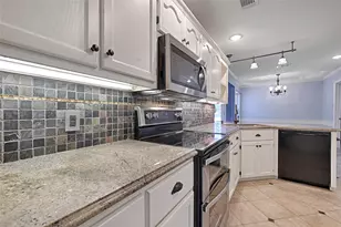 10508 Oak Creek Dr, Greenville, TX 75402 - Photo 18