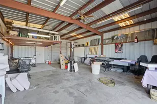 2721 Country Spring Rd, Lorena, TX 76655 - Photo 32