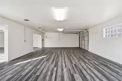 129 N Magnolia Street, Crowley, TX 76036 - Photo 6