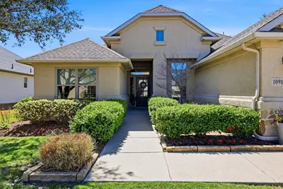 10917 Southerland Drive, Denton, TX 76207 - Photo 2